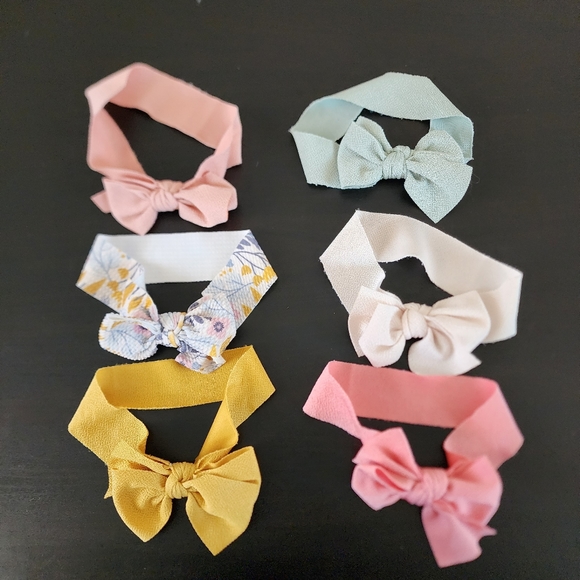 3/$12 ● 6 headbands with bows 6-24m - Picture 4 of 4